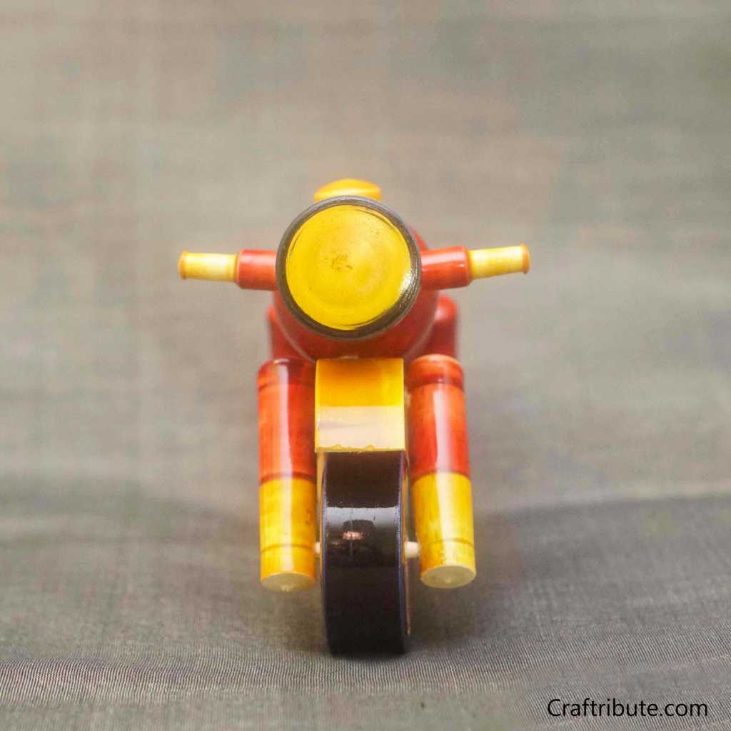 Lacquer finished Toy Bullet