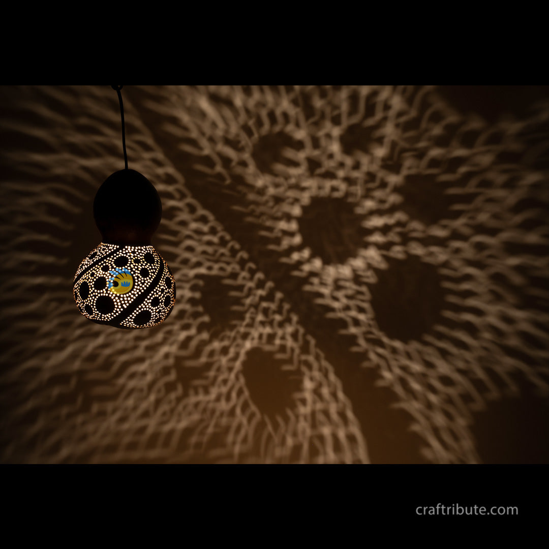 Tumba (Bottle Gourd Shell) Lamp – Circles