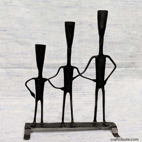 ‘We Are A Family’ Candle Stand