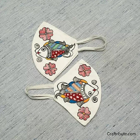 Handpainted Madhubani Mask – Happy Fish
