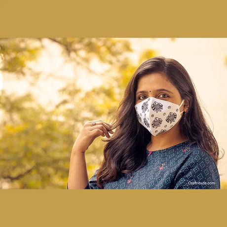 Handpainted Madhubani Mask – School of Fish