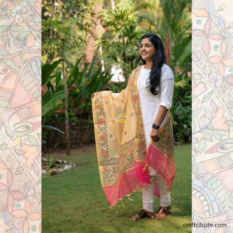 Madhubani hand painted Cotton Silk Dupatta – Pink Border