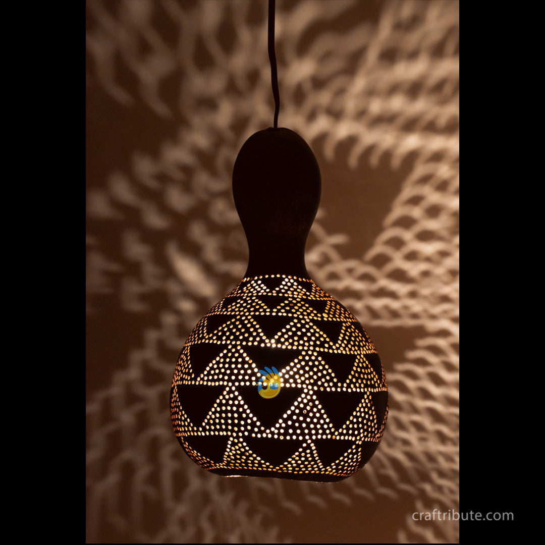 Tumba (Bottle Gourd Shell) Lamp – Triangles (L)