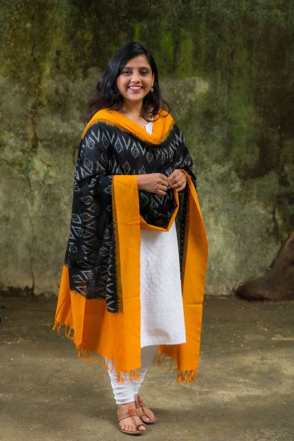 Double Ikat handwoven Black and Yellow bud Dupatta