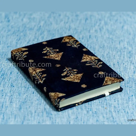 Handmade Paper Notebook with elastic band – Golden Triangles