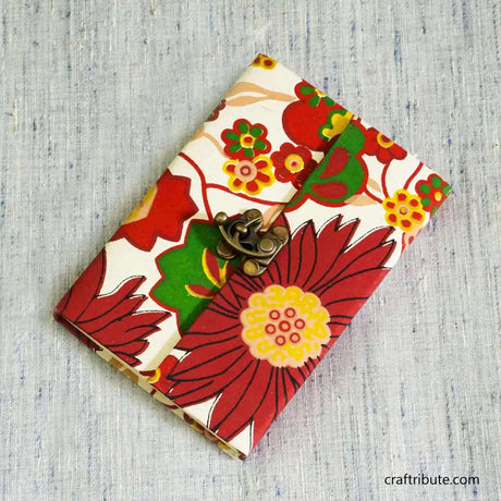 Notebook with a lock – Red and White Floral design