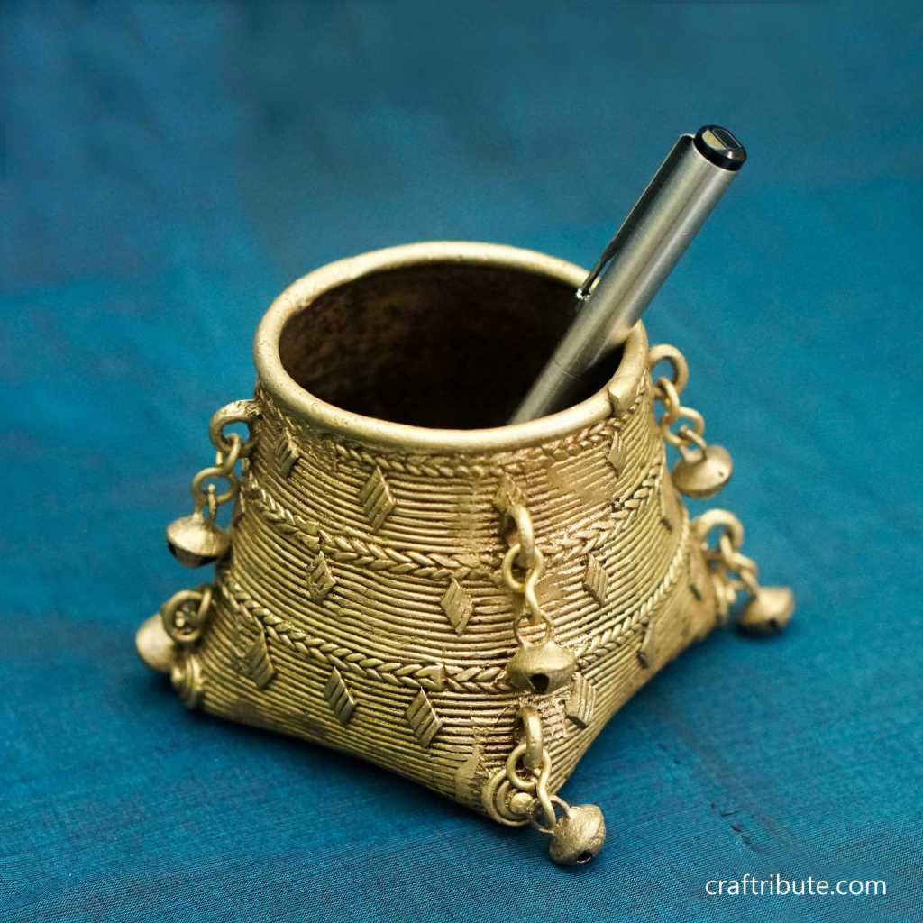 Dhokra Tokri (Bamboo Basket) Shape Pen Stand – Craftribute
