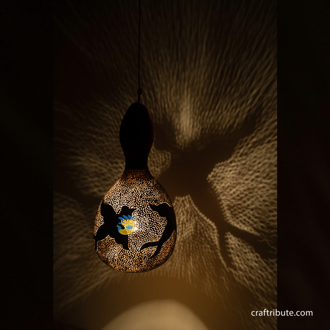Tumba (Bottle Gourd Shell) Lamp – Bird (xL)