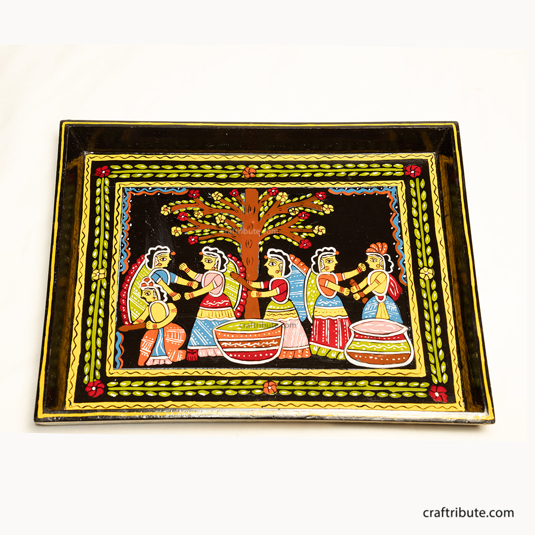 A scene depicting friends enjoying under a tree hand painted by Tikuli Artists from Bihar.